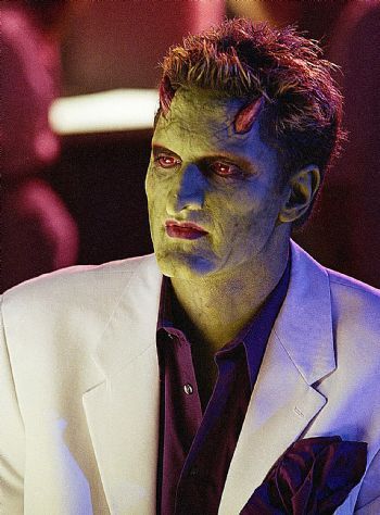 888982-andy-hallett-as-lorne-in-the-tv-series-angel